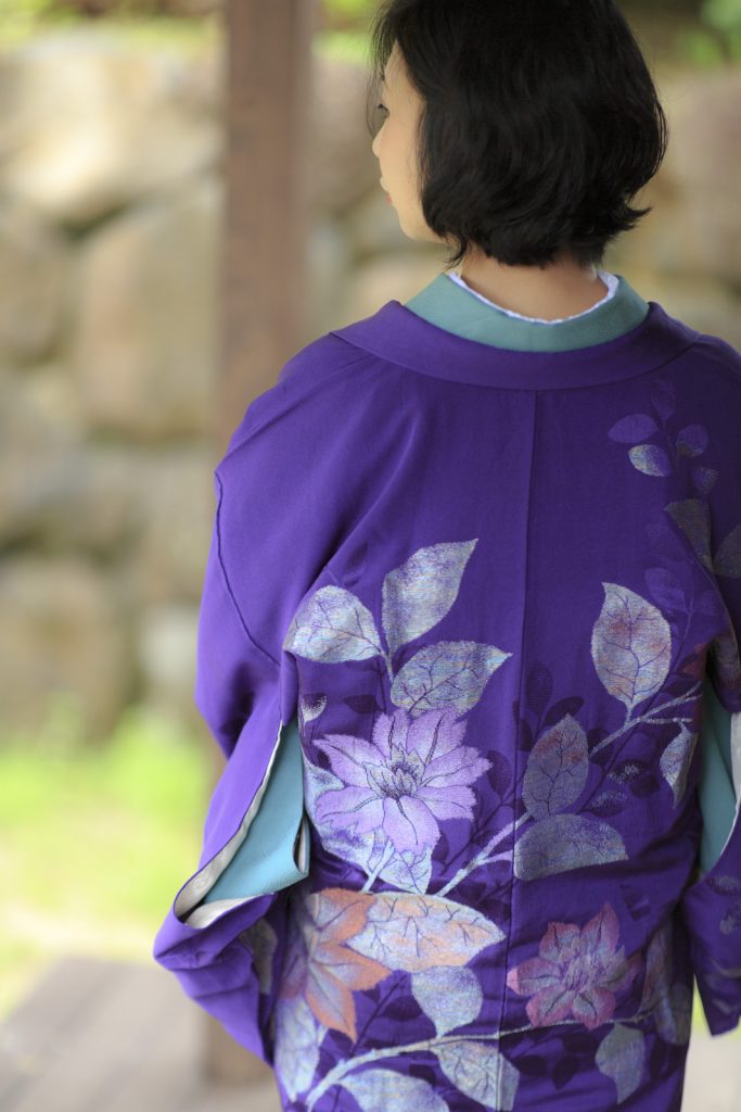 人気商品は 市松模様の地紋に藍色と薄紫色のチェック柄の小紋 着物 ai